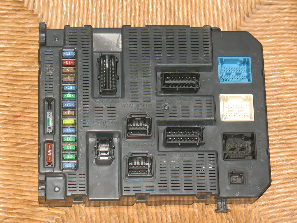 Ecu body computer citroen peugeot 9664532580 bsi 2004 p10-00