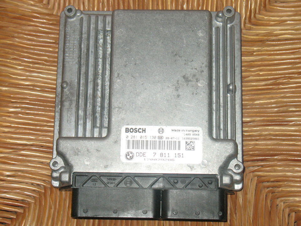ECU BMW E90 325D E60 525D 2.5 D 0281015130 EDC16C35 DME7811151