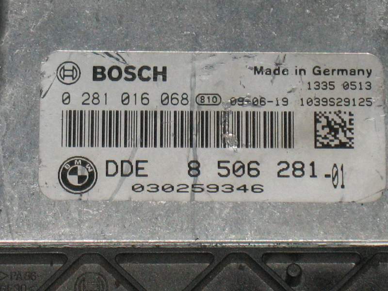 ECU BMW SERIE1 E81 E87 2.0 BOSCH 0281016068 8506281 1039s29125
