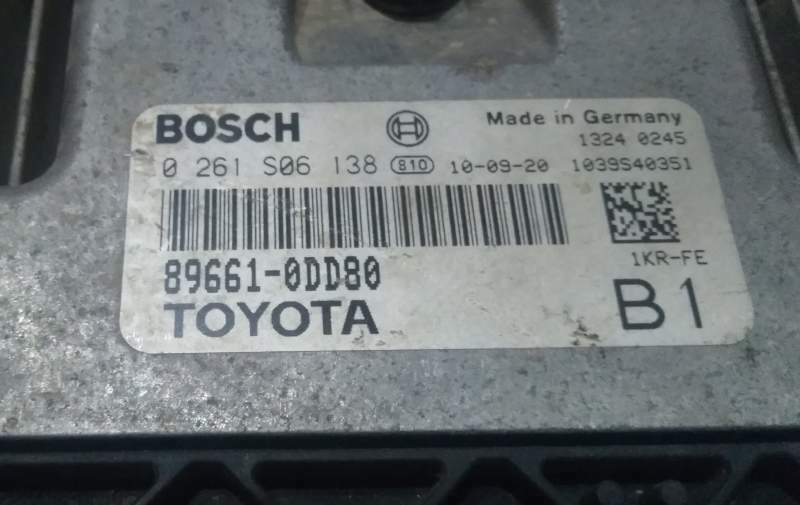 Ecu centralina toyota yaris 1.0 bosch 0261s06138 89661-0dd80 ME 7.9.52