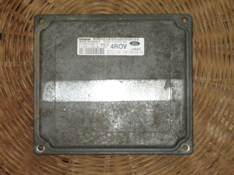 4ROV S118107002 K 2S6A12A650SG FIESTA MK6 1.4 ECU 2S6A 12A650 SG