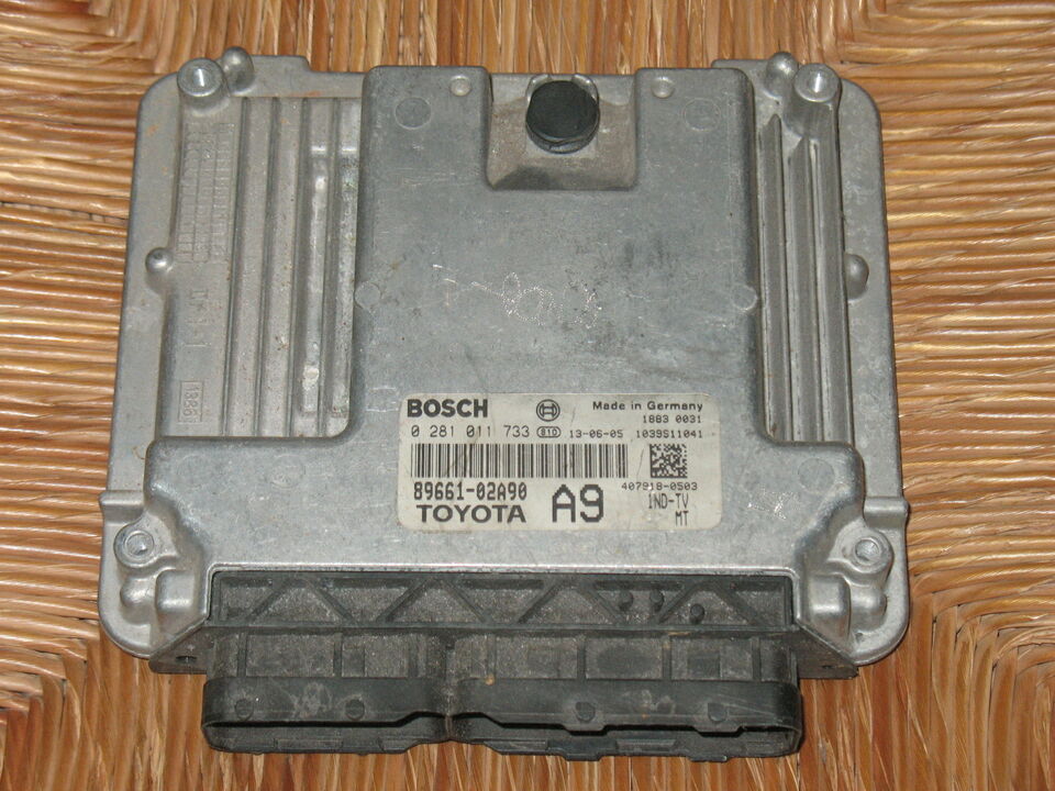 Ecu Toyota Corolla 1.4 D4D 0281011733 89661-02A90 A9 EDC16C10