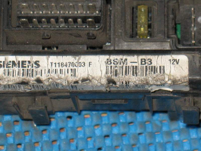 Ecu fusibili bsm peugeot citroen t118470003f 9643498880