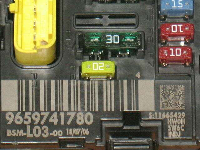 Ecu peugeot citroen porta fusibili 9659741780 bsm-l03-00