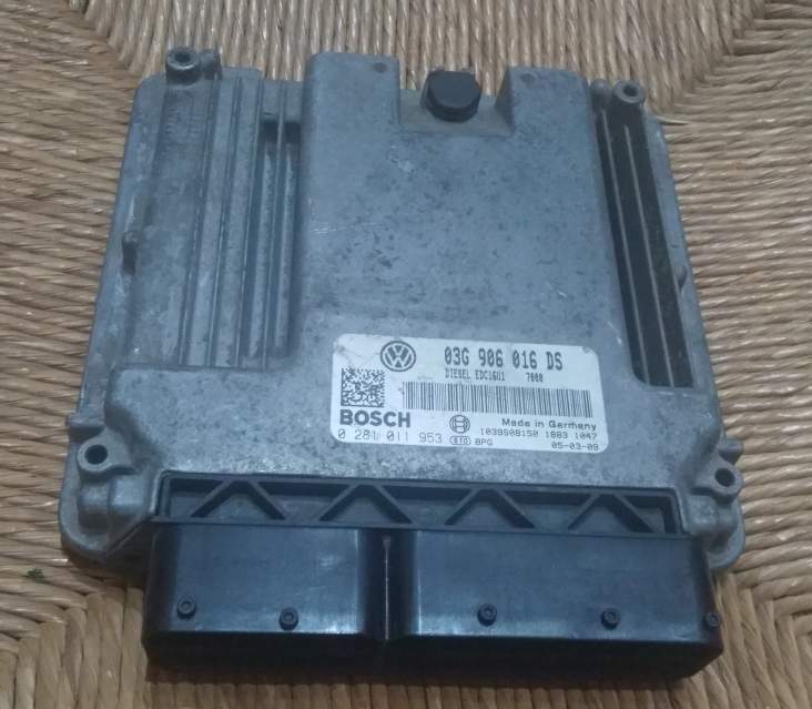 Ecu centralina skoda octavia 2.0 0281011953 03g906016ds EDC 16U1-5.41
