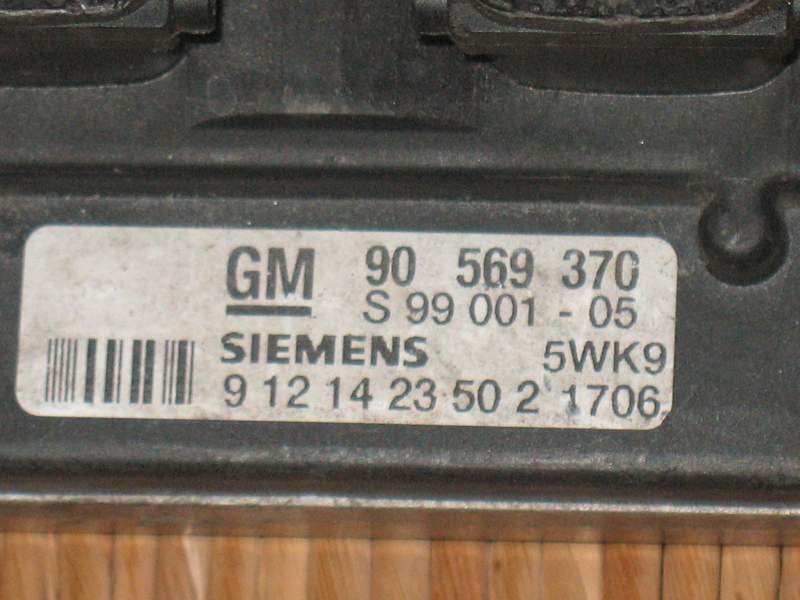 ECU OPEL VECTRA B 1.8 GM 90569370 SIEMENS 5WK9 1706