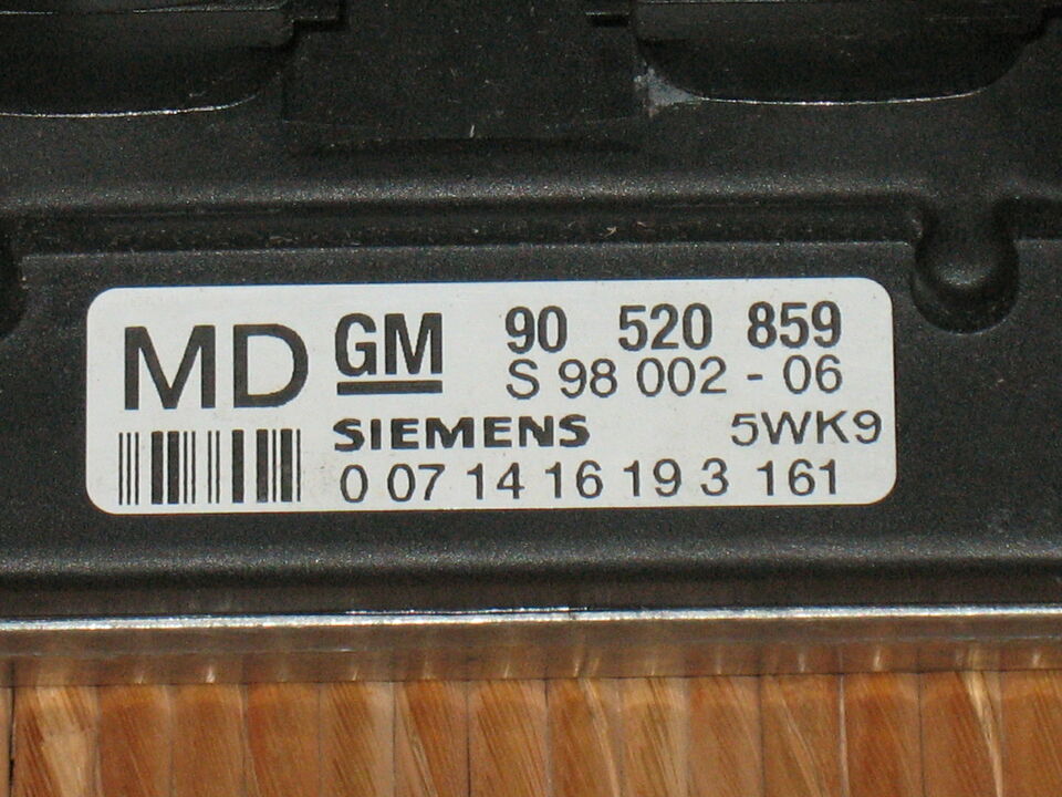 ECU OPEL ASTRA ZAFIRA 1.8 90520859 5WK9 Siemens Simtec 70