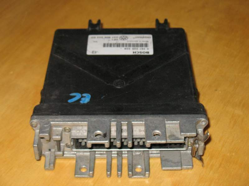 SEAT IBIZA / TOLEDO ECU 0261200328 VW Passat i35 Toledo GTi PASSAT 2.