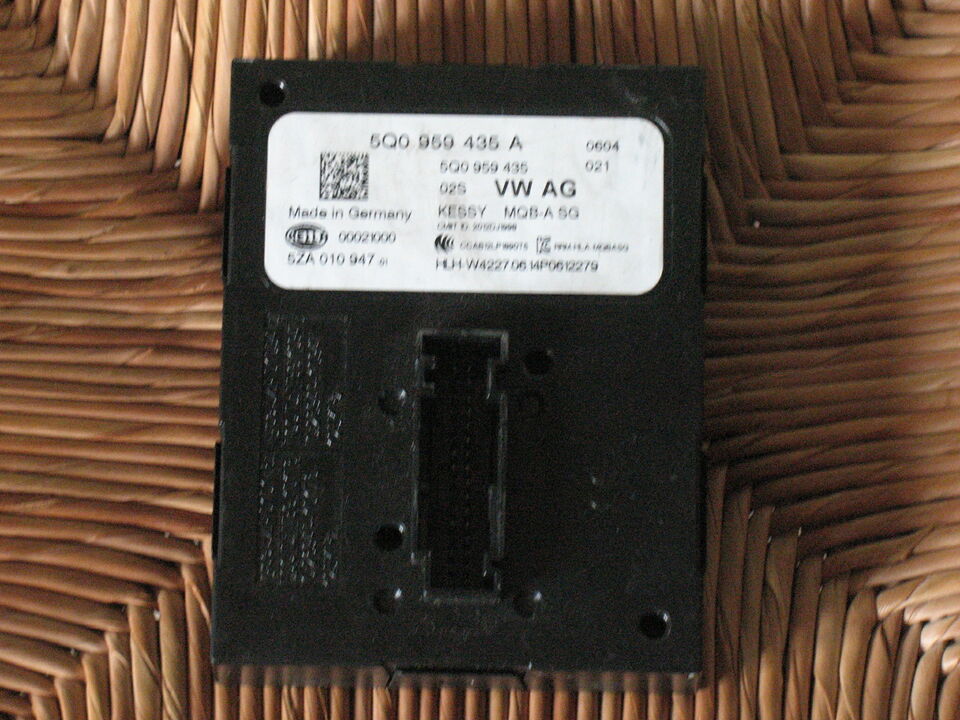 AUDI A3 8V VW Golf 7 SKODA 5Q0959435A 1140-12-2856 1711-12-5364