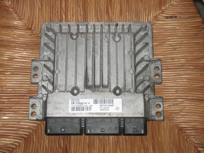 ECU MEGANE 1.5 DCI S180067142A 237100669R 237101454R SID305