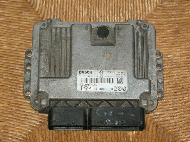ECU Fiat Croma 2.4JTD 0281012150 EDC16C39 55205406
