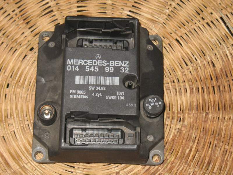 ECU MERCEDES-BENZ C200 W202 0145459932 SIEMENS 5WK9104