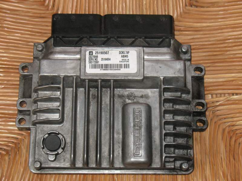ECU OPEL ANTARA 2.2 CDTI 25190507 25184894 DCM3.7AP 2013