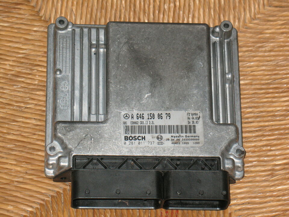ECU MERCEDES C 220 A6461500679 0281011737 EDC16C2 CR3.13 2.2L
