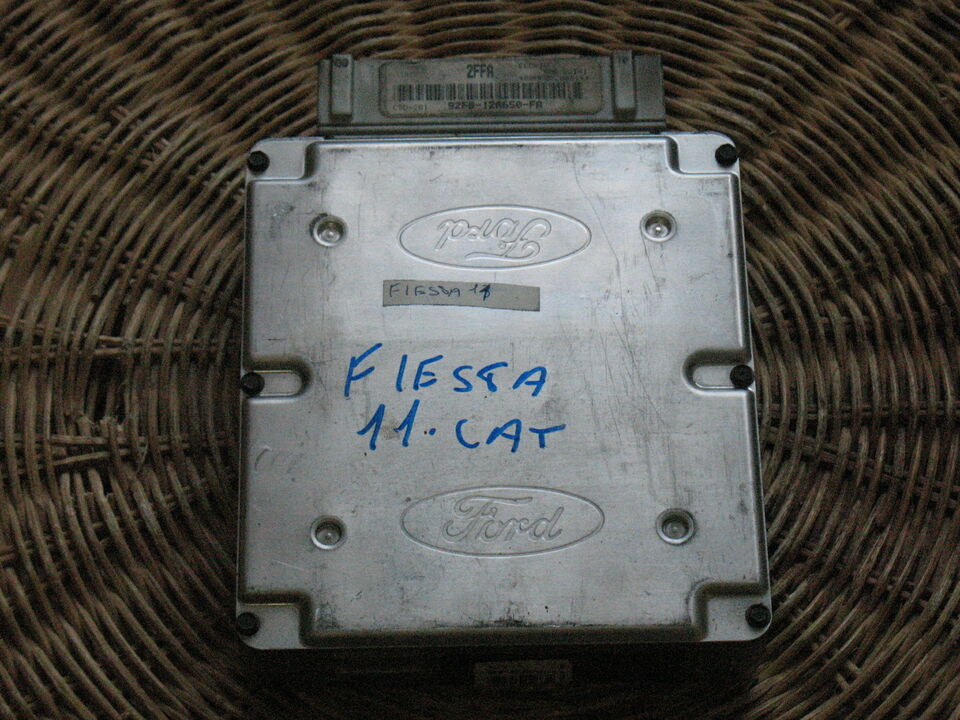 ECU FORD FIESTA 1.1 92FB-12A650-FA 92FB12A650FA 2FFA CSD-201