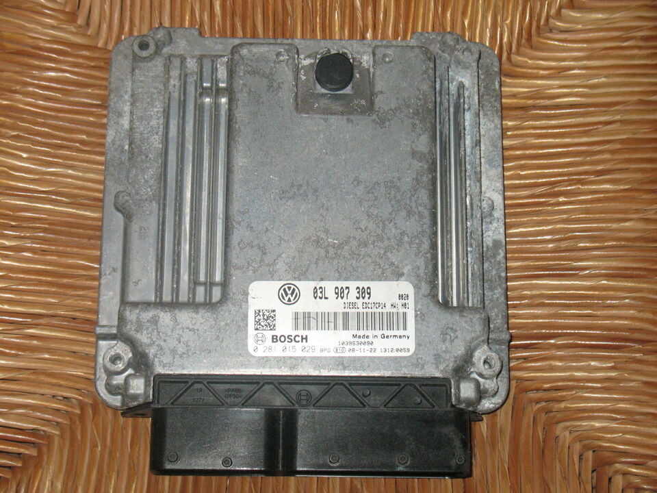 ECU VW GOLF PASSAT 2.0 TDI 03L907309 0281015029 HW02 EDC17CP14