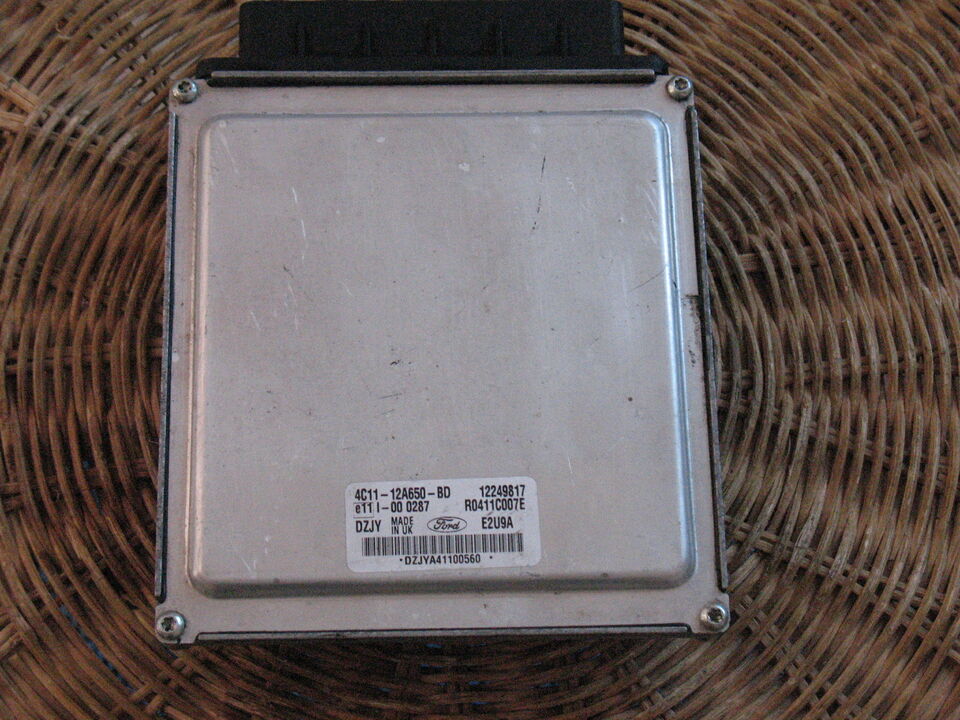ECU FORD TRANSIT 2.0 4C11 4C11-12A650-BD 12249817 R0411C007E 12240260