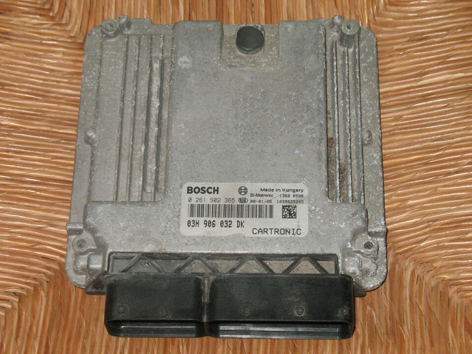 ECU PORSCHE CAYENNE 957 3.6 03H906032M BOSCH 0261S02365 EDC 16C34-5.
