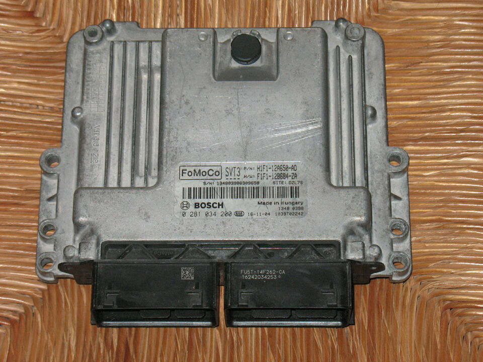 Ford Focus ECU H1F1-12A650-AD H1F112A650AD EDC17C70 0281034200