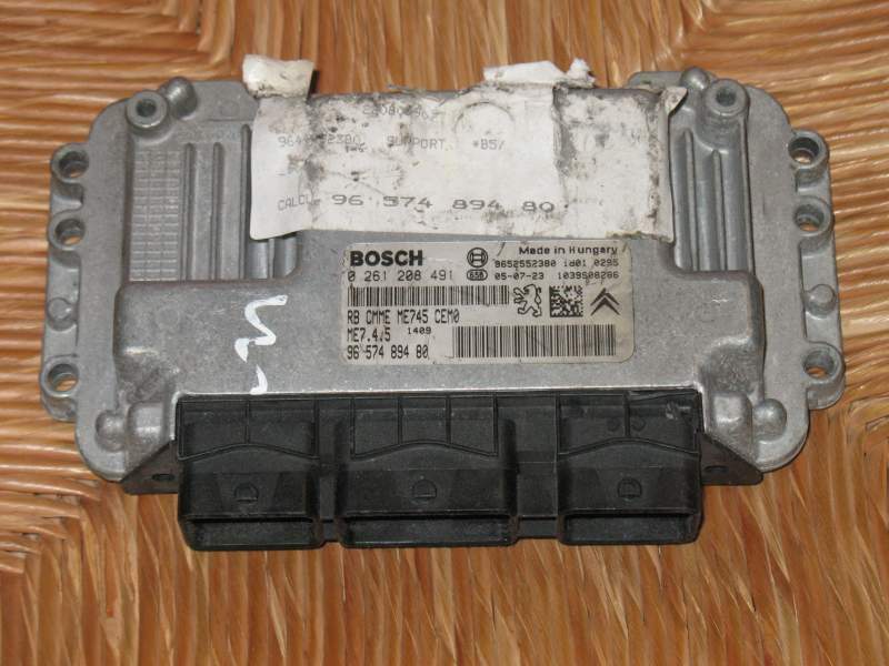 ECU CITROEN C4 1.6 BOSCH 0261208491 9657489480 ME7.4.5
