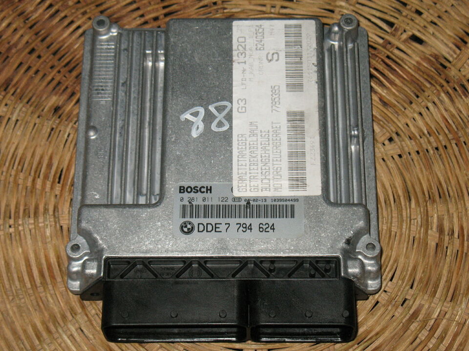 ECU BMW E46 320 BOSCH 0281011122 DDE 7794624