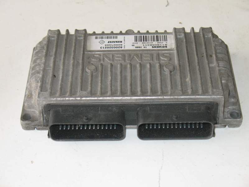 Renault ECU 8200320213 8200272204 Siemens TA 2888 S118058311B