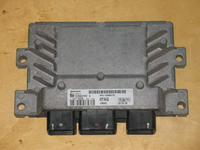 FIESTA 1.4 ECU S180047003 CONTINENTAL 8V21-12A650-TG OTAG J38AC