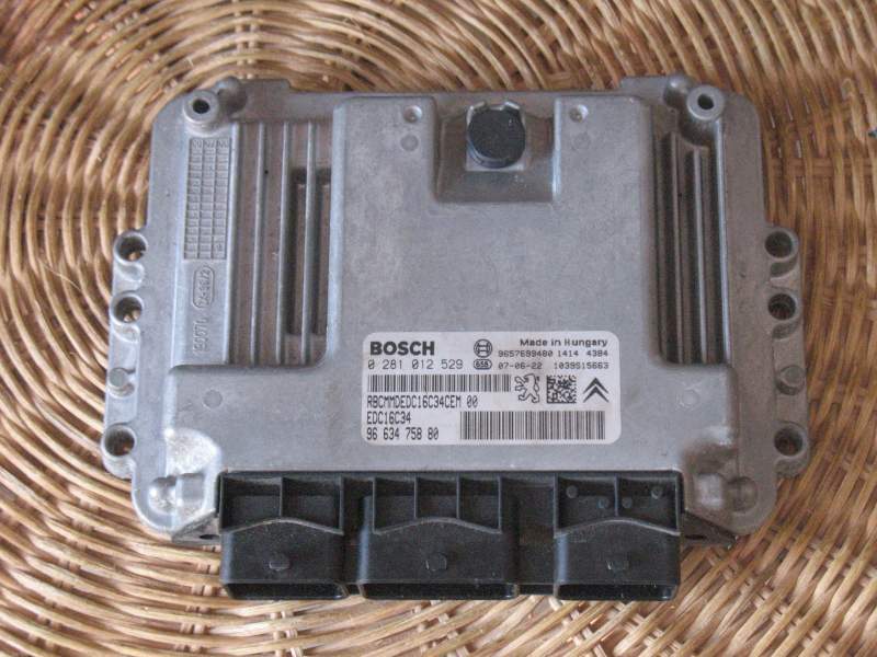 Ecu citroen C3 1 4 hdi 9663475880 0281012529 Bosch EDC 16C34-4.61