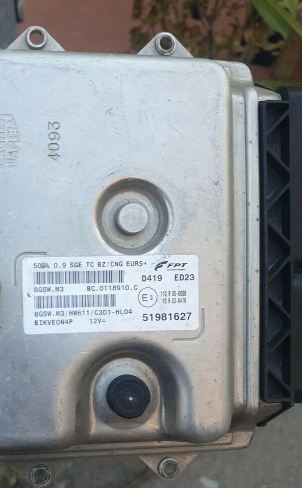 ECU Fiat 500L MARELLI FPT 51981627 8GSW.M3 HW611