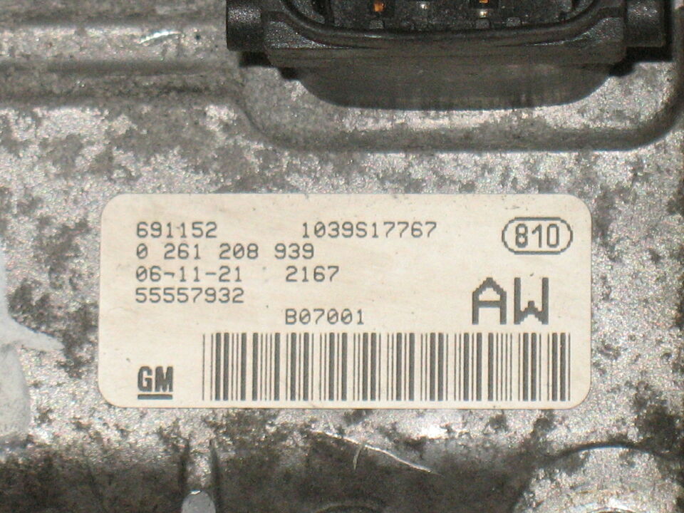 ECU OPEL CORSA D 1.0 Z10XEP 55557932 AW 0261208939 55557935