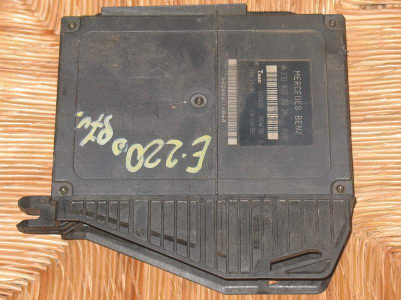 ECU TEMIC 2108203826 MERCEDES E-CLASS W210 335626 97W3 HW:17/96