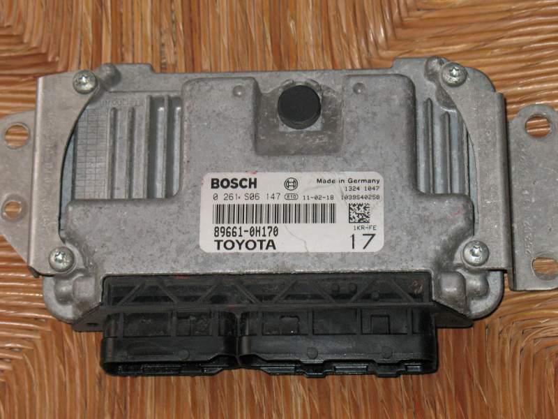 Ecu MOTORE TOYOTA BOSCH 0261S06147 89661-0H170 ME7.9.52