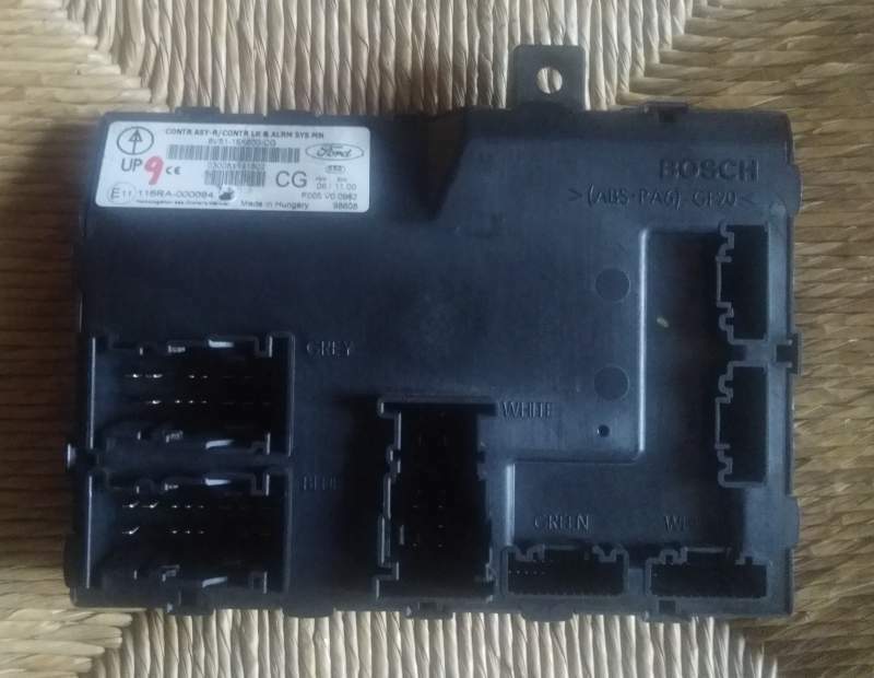 ECU BODY COMPUTER FORD FIESTA 1.4 8V5115K600CG 030081141802