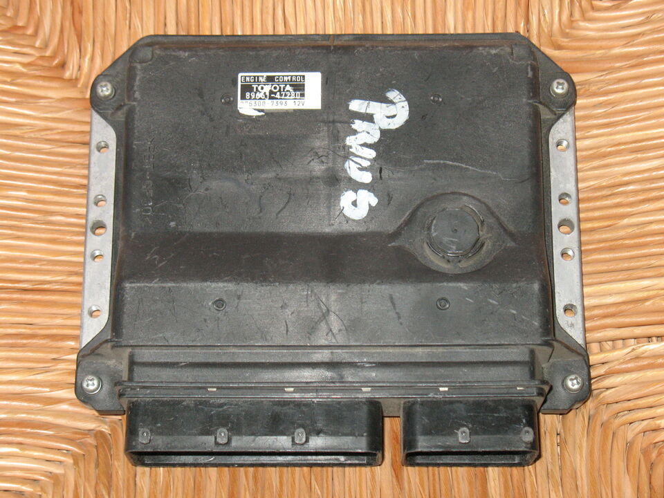 ECU TOYOTA PRIUS 8966147280 2753007393 DENSO 89661-47280
