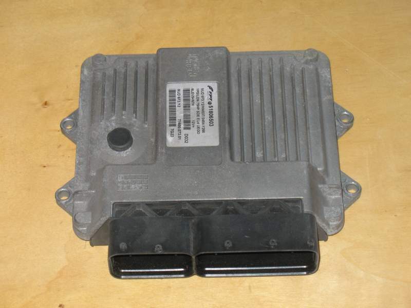 ECU 51806503 Lancia Ypsilon 1.3 MJ MJD 6F3.Y2