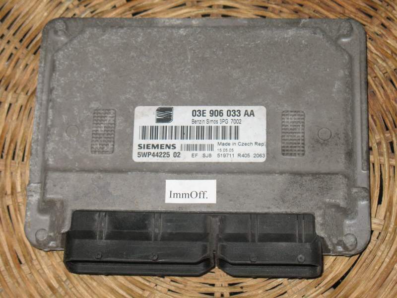 ECU Seat ibiza 1200 BZ SIEMENS 5WP4422502 03E906033AA SIMOS 3PG