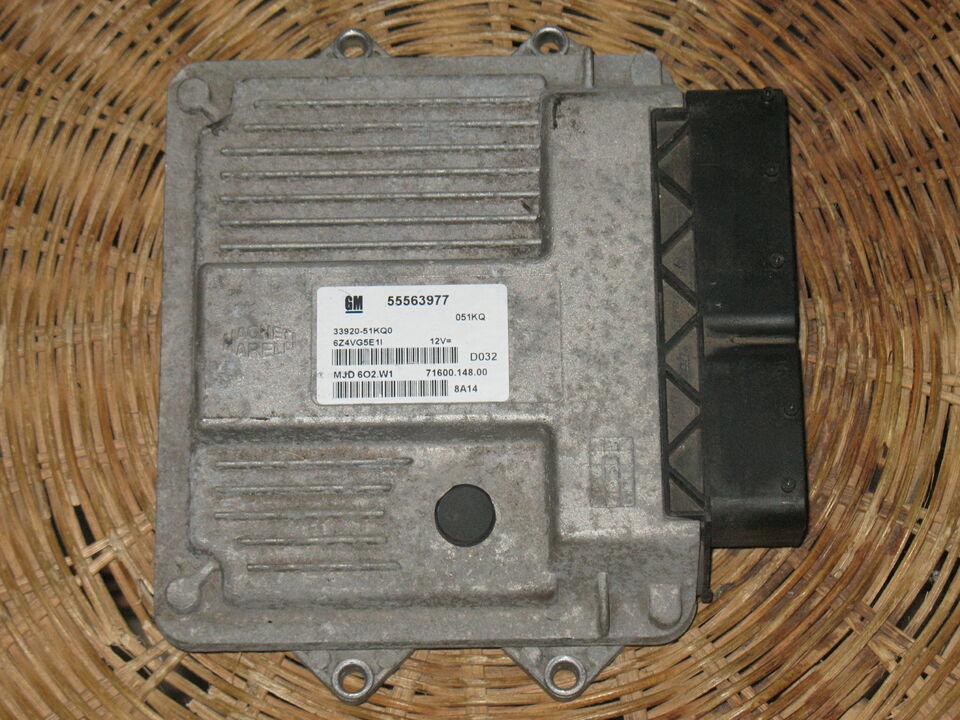 ECU Suzuki Splash Opel Agila 1.3 CDTi 55563977 MJD6O2-W1