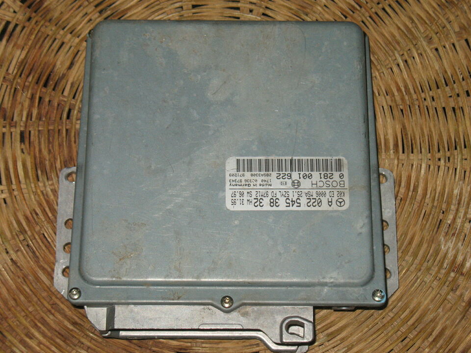 ECU MERCEDES W202 C250 2.5 TD A0225453832 0281001622