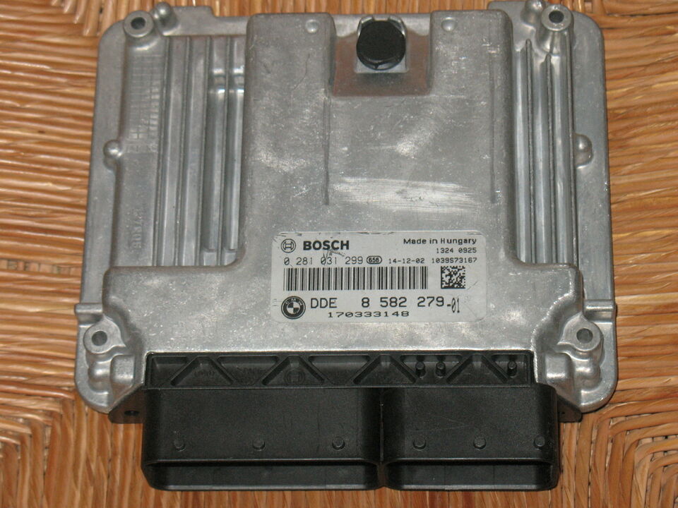 ECU DDE 8582279 0281031299 EDC 17C50-3.58 320d F21 F20 F31 F30