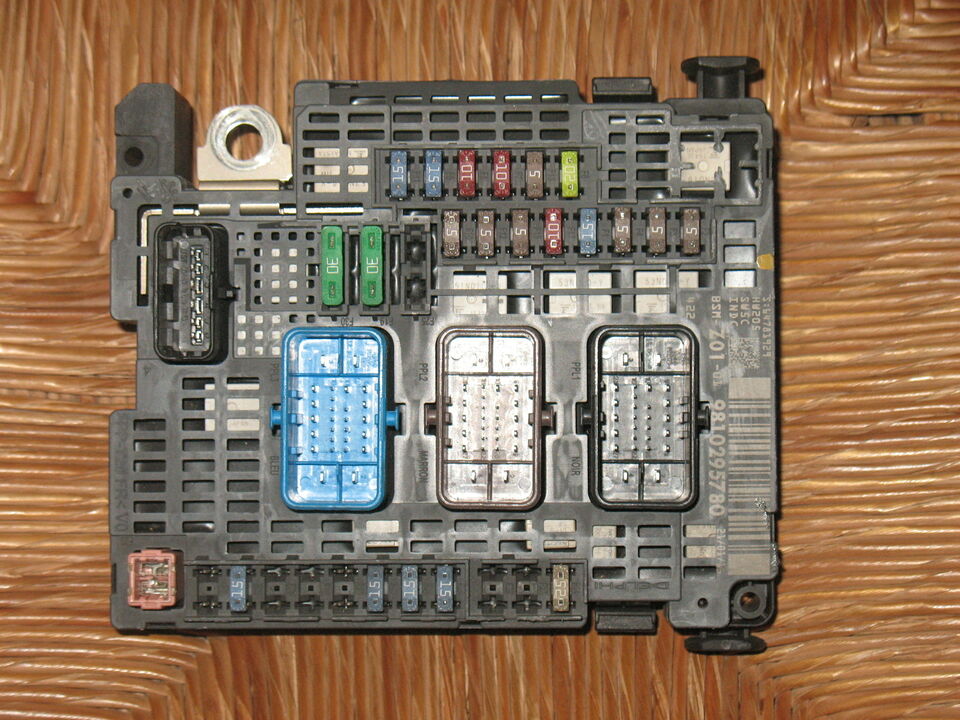 CITROEN C4 II DS4 PEUGEOT 308 II 9810295780 BSM Z01 01 HW205