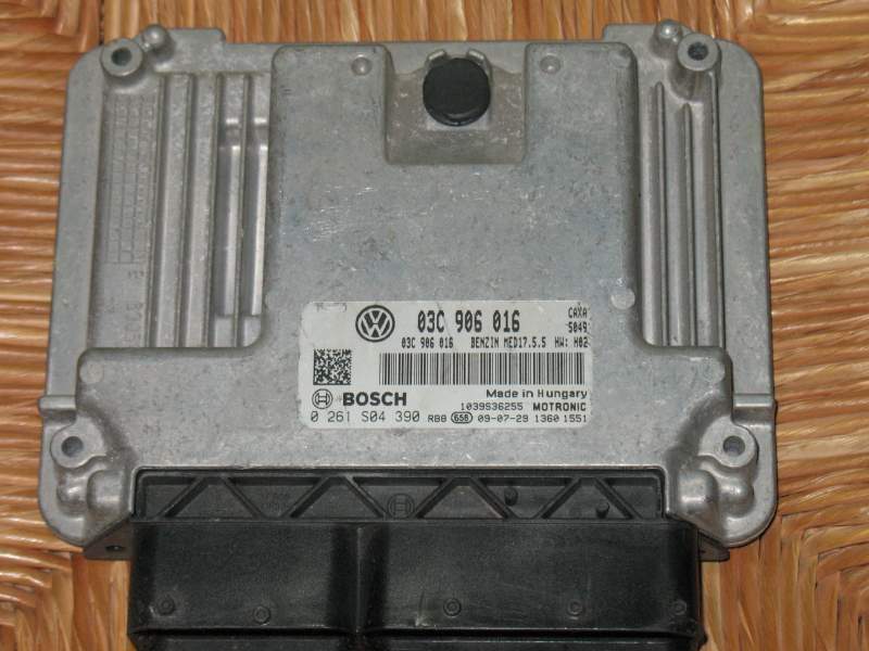ECU VW Golf Jetta Scirocco 1.4 0261S04390 03C906016 MED17.5.5