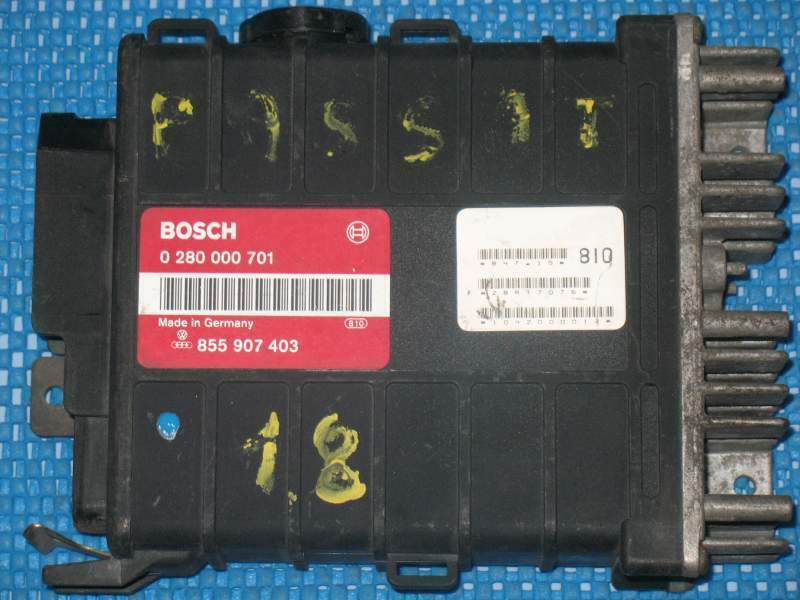 ECU BOSCH 0280000701 855907403 VW Passat / Jetta 1.8 Jetronic