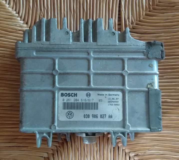 ECU CENTRALINA VW POLO 1.4 0261204616/617 030906027AA