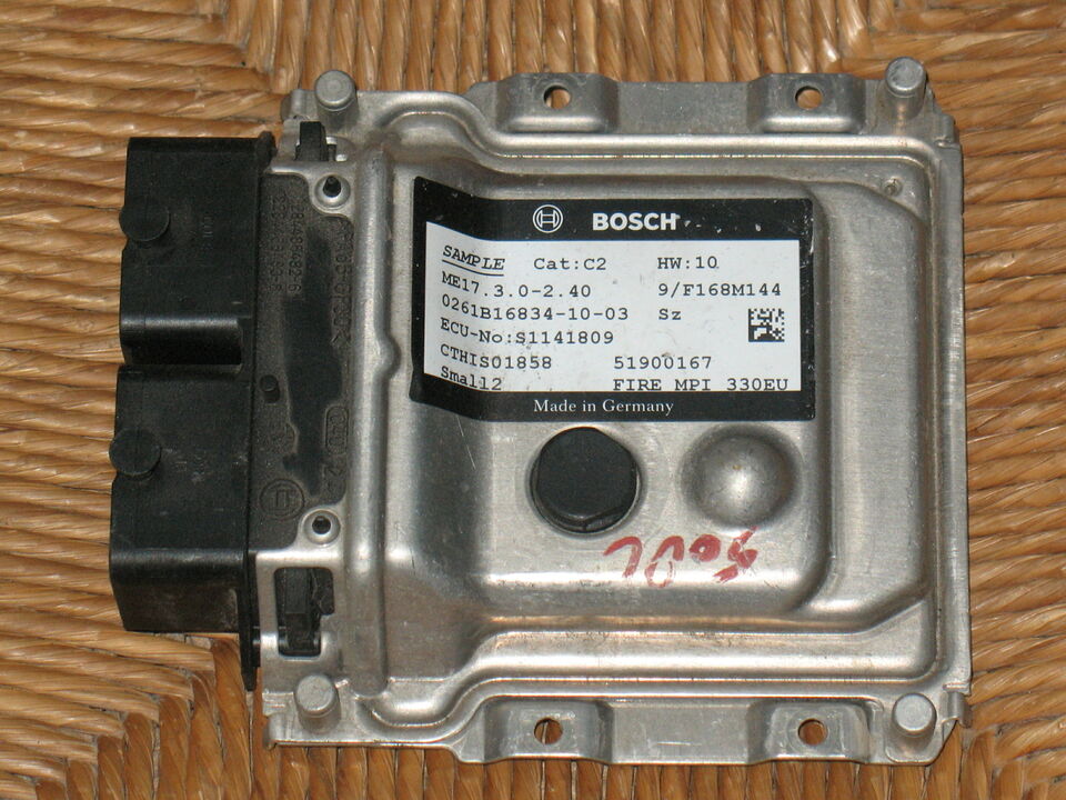 ECU FIAT 500L METANO 0261B16834 51900167 ME17 3. 2.40
