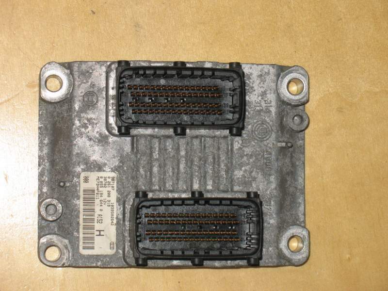 ECU Fiat Punto 1.2 16V 55184644 cod 0261208319 ME7.3H4