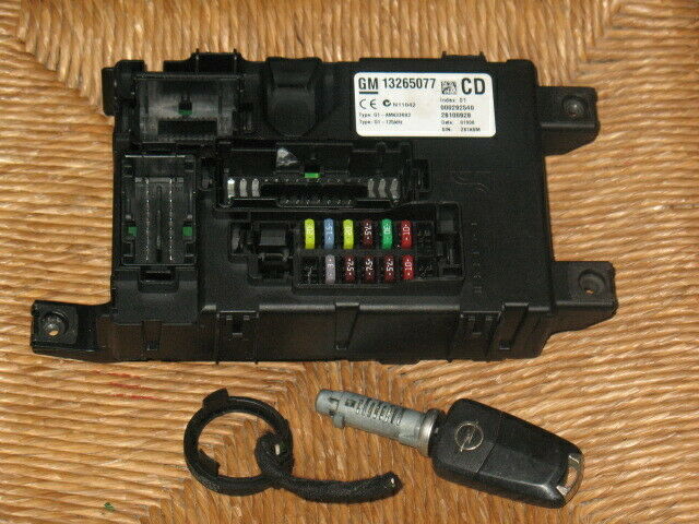 Body computer opel corsa d G1 AM433RX2 28100928 13265077 cd