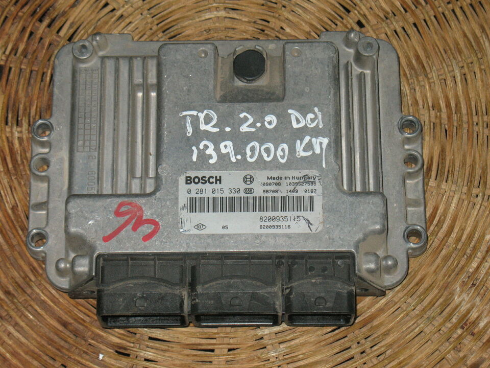 ECU RENAULT TRAFIC OPEL VIVARO 2.0 0281015330 8200935115 EDC 16C36-3.3
