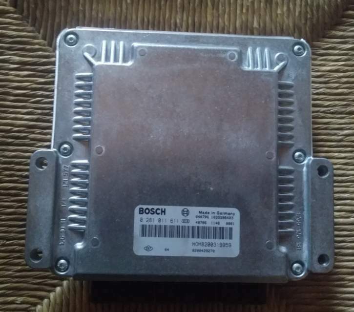 ECU MITSUBISHI SPACE STAR 1.9 0281011611 HOM8200319959