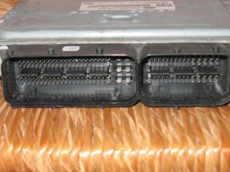 ECU VW PASSAT 2.0 TDI 03G906018CD SIEMENS 5WP45600 AA Simos PPD1.5