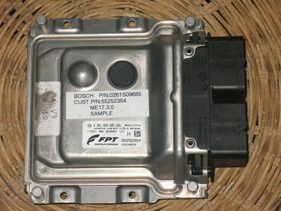 ECU Fiat Viaggio 1.4L 16V BOSCH 0261S09685 FPT 55252354 ME17 3.0